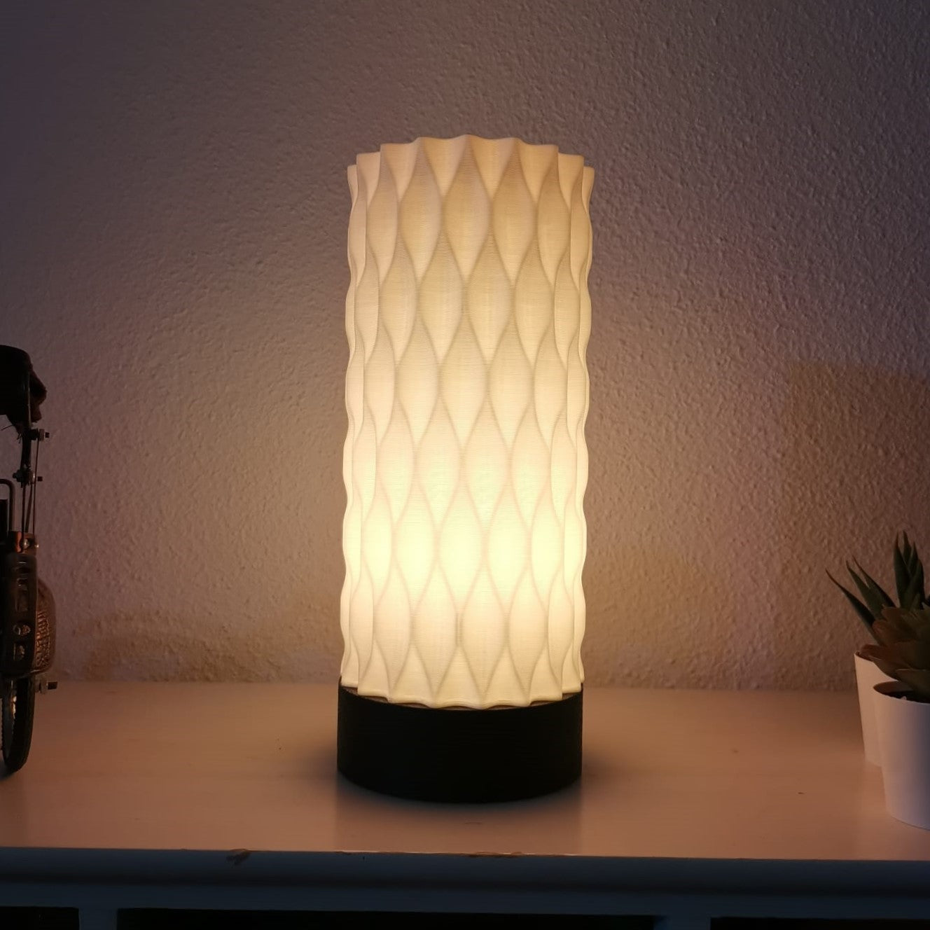 Luma Bloom Table Lamp